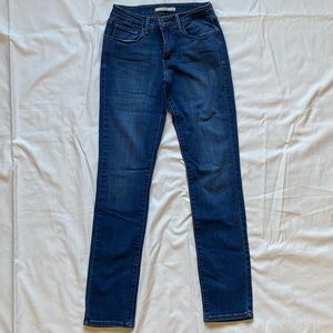 Levi’s Women’s Mid Rise Skinny Jeans